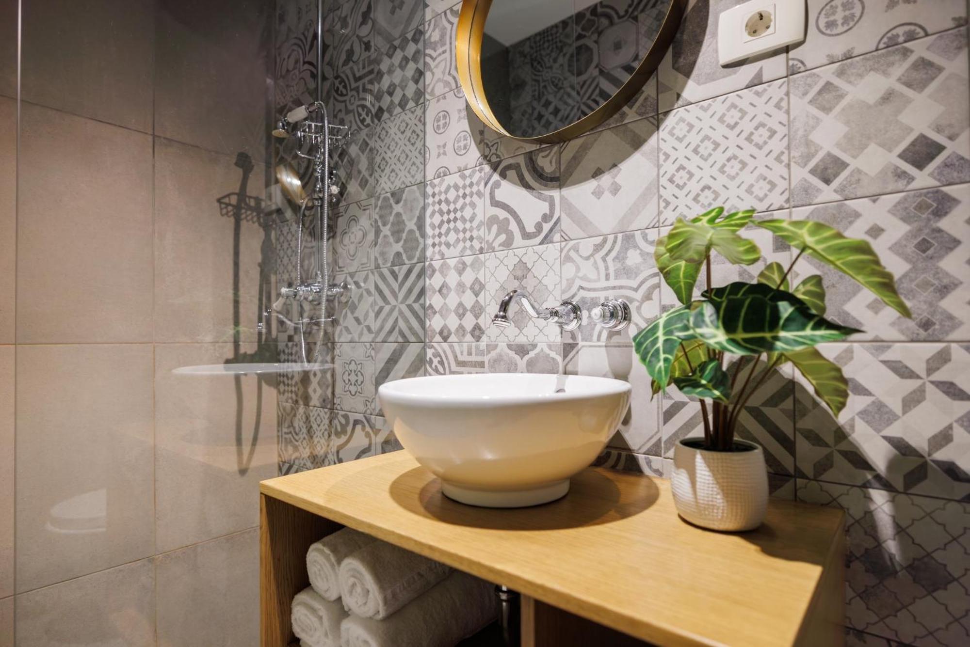 Vila Robida Rooms & Spa Crni Kal ภายนอก รูปภาพ