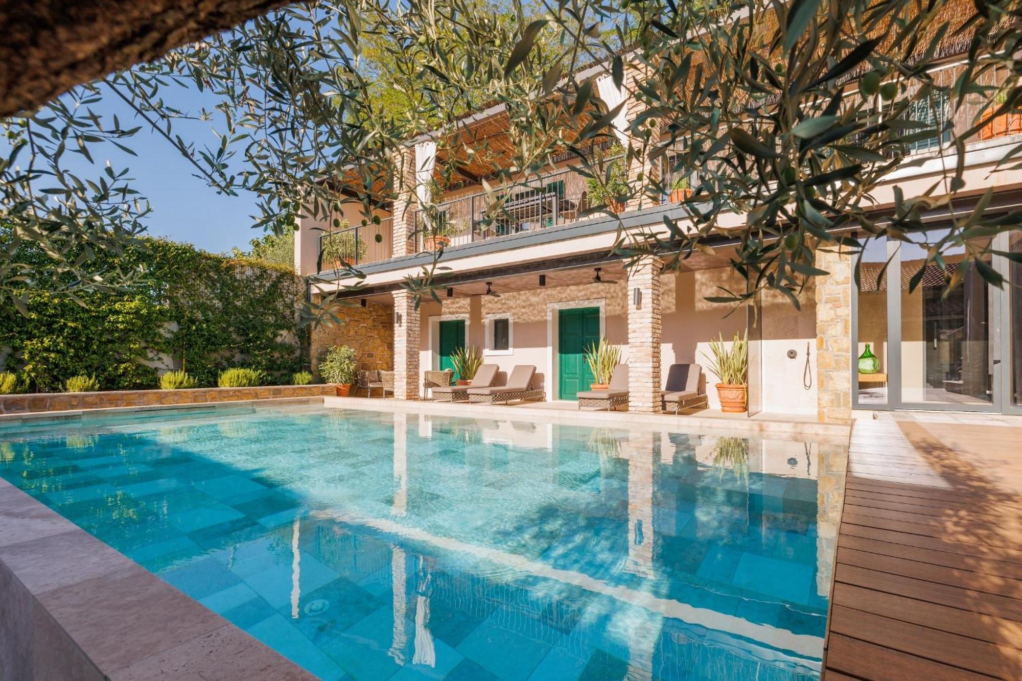 Vila Robida Rooms & Spa Crni Kal ภายนอก รูปภาพ