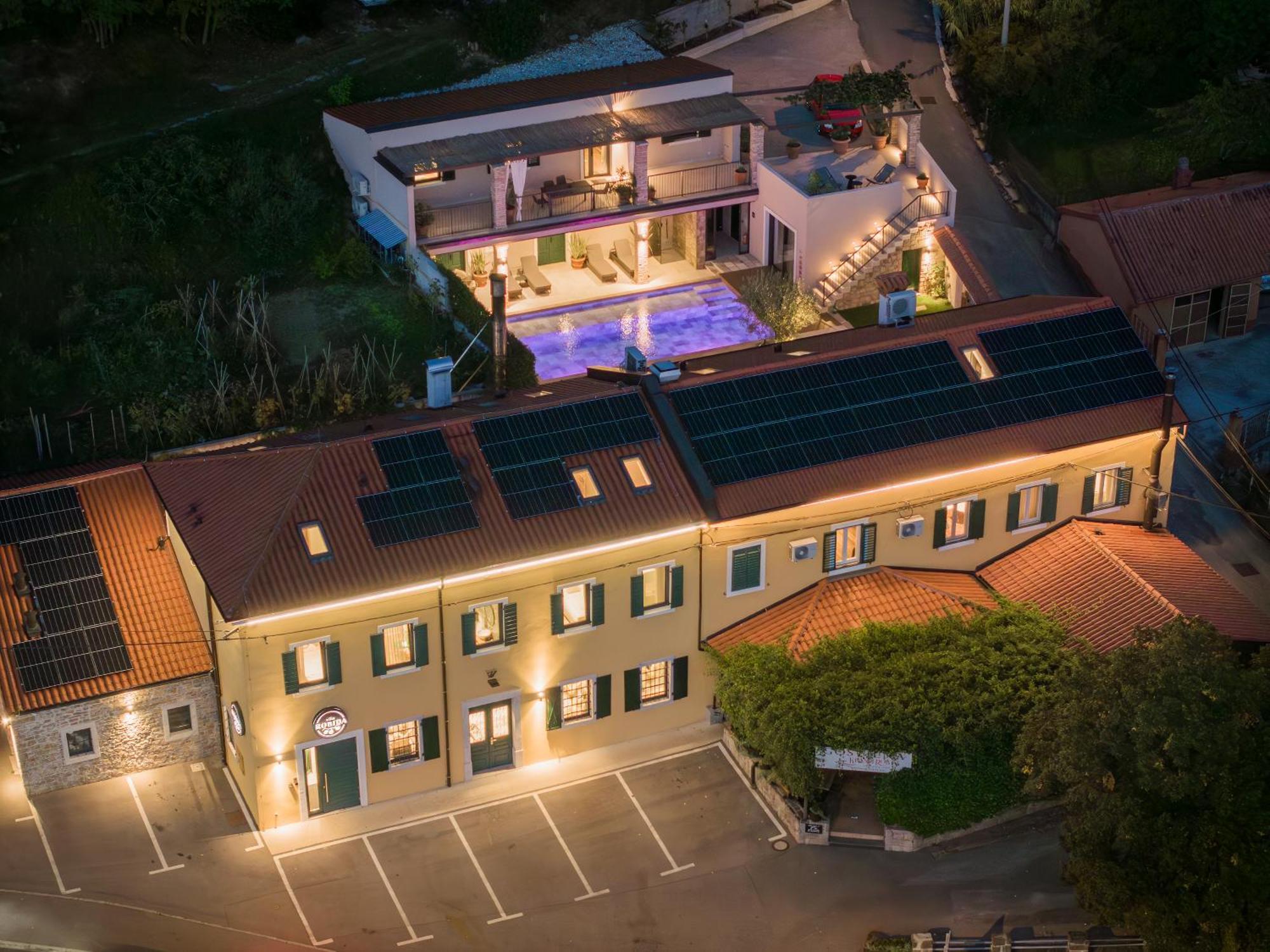 Vila Robida Rooms & Spa Crni Kal ภายนอก รูปภาพ