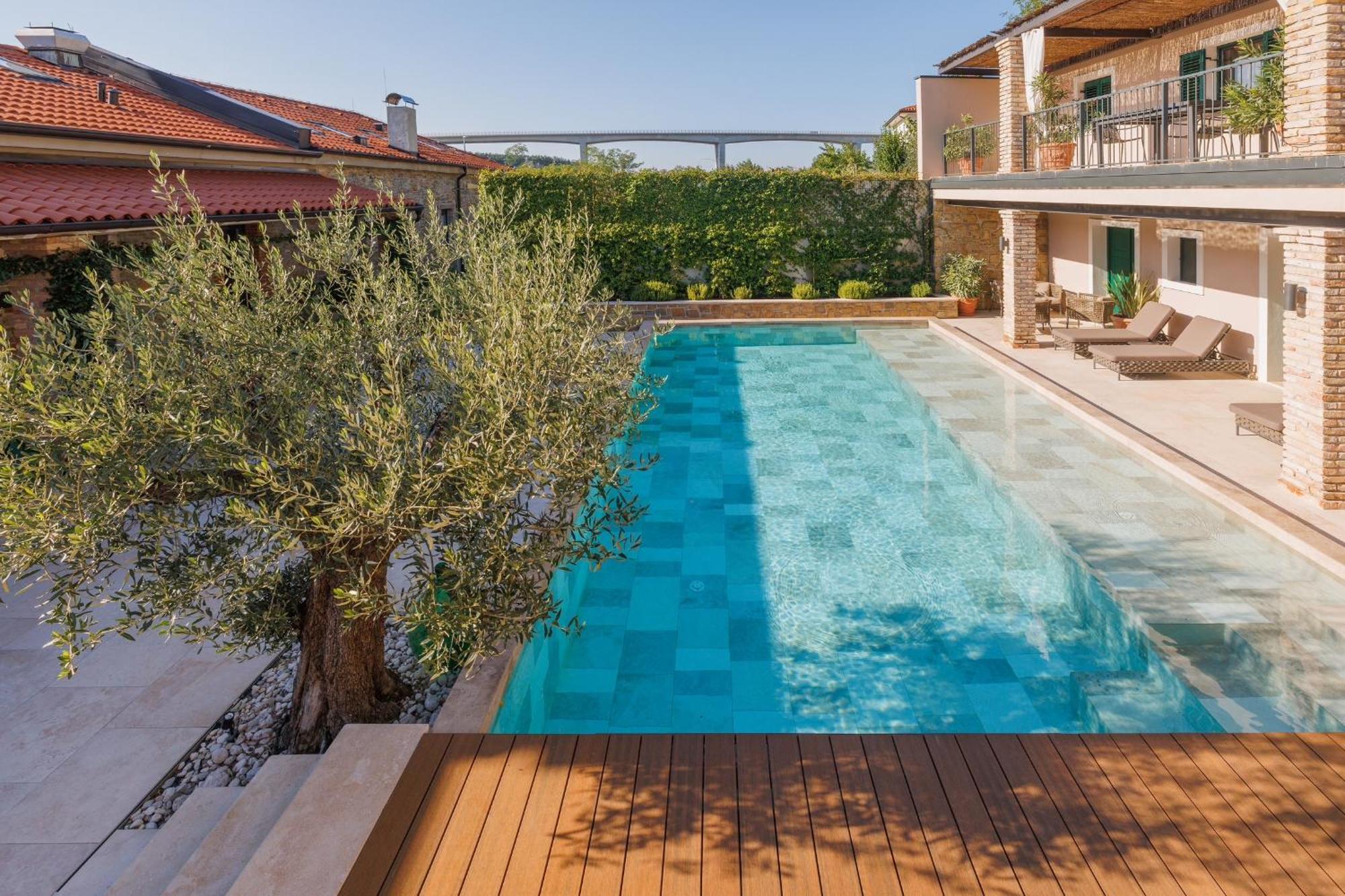 Vila Robida Rooms & Spa Crni Kal ภายนอก รูปภาพ